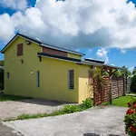 Villa Muscade - Maison Avec Piscine Partagee